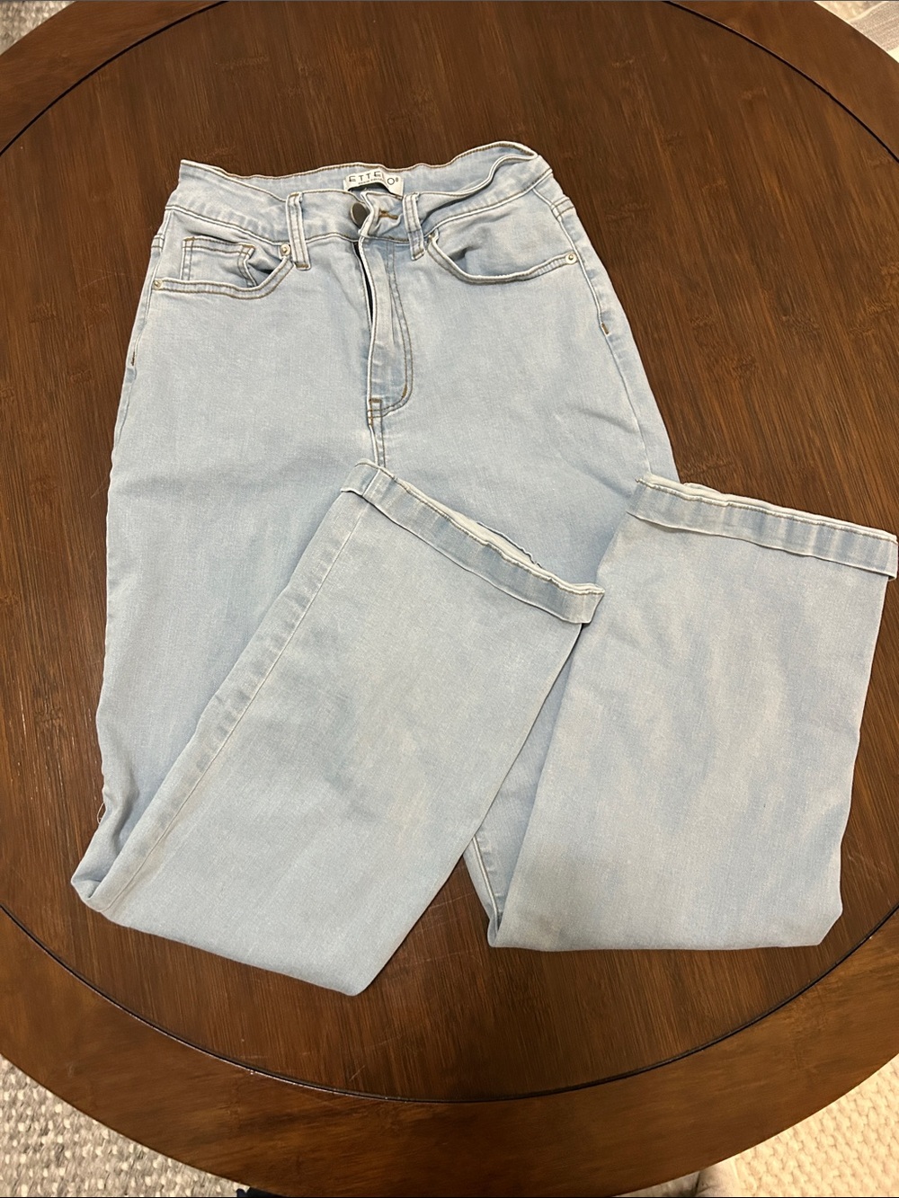 Light Wash Women’s High-Rise Jeans